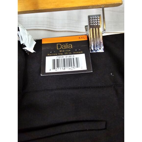 Dalia Slim Leg Lightweight Pull-On Pant Black XXL #V - Picture 9 of 11
